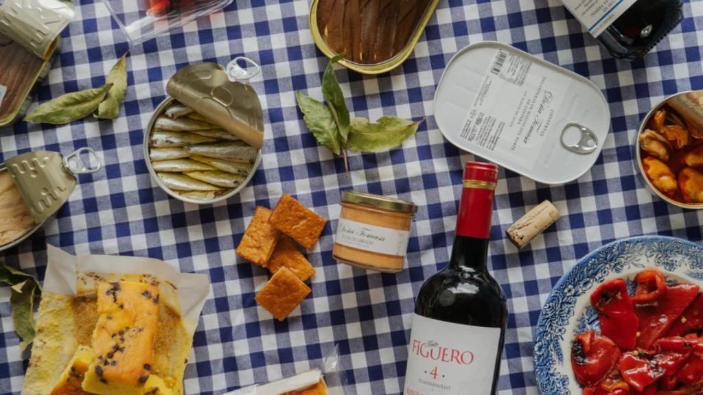 Personalizadas, originales y con productos de Cantabria: Así son las cestas de navidad gourmet de Doña Tomasa