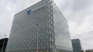 Exterior de la sede de Telefónica