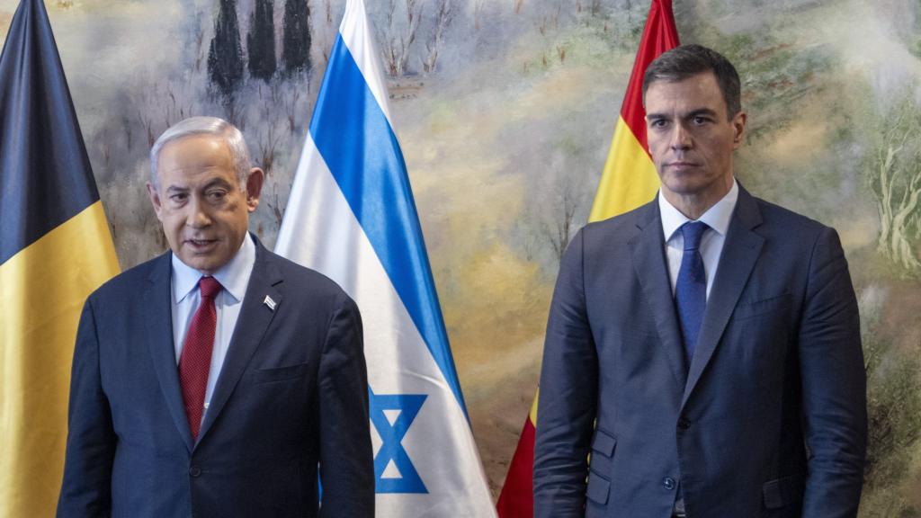 El presidente del Gobierno español, Pedro Sánchez, y el presidente israelí, Benjamin Netanyahu