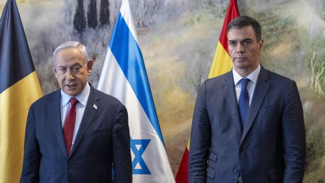 El presidente del Gobierno español, Pedro Sánchez, y su homólogo israelí, Benjamin Netanyahu