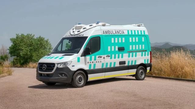 Una ambulancia de Domingo, señalada por  presunto trato de favor en el SEM