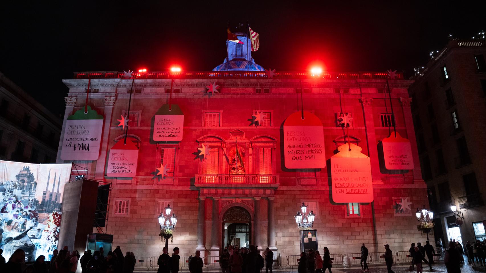 Plaza Sant Jaume y fachada de la Generalitat