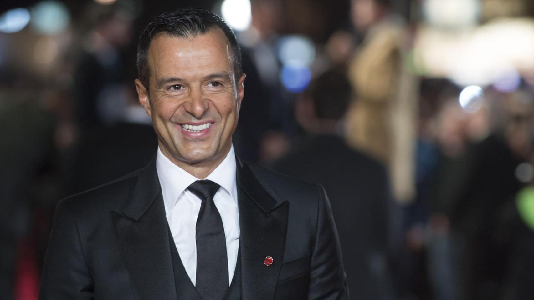 Jorge Mendes, sonriente en una gala de premios