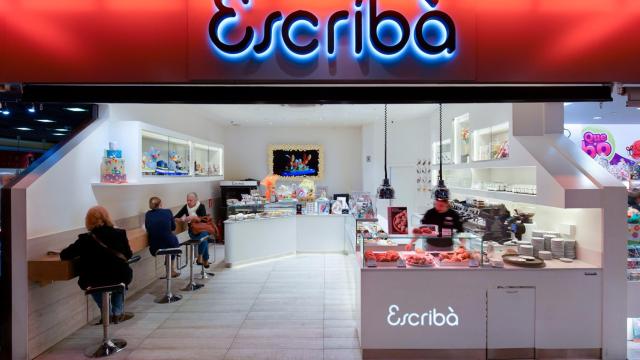 Interior de la Pastelería Escribà de Barcelona