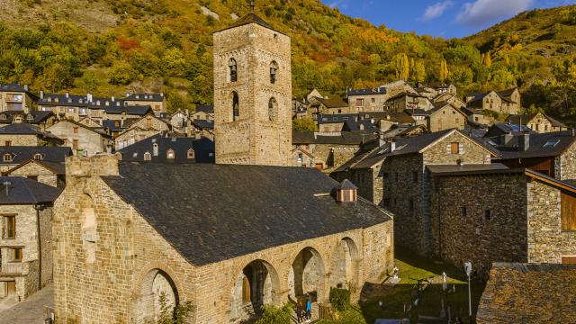 Iglesia de la Natividad de Durro