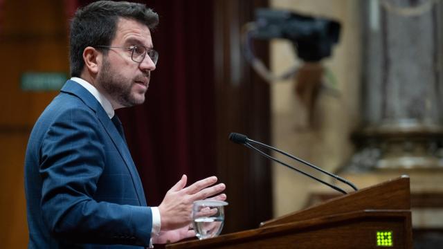 El presidente de la Generalitat, Pere Aragonès, en la sesión de control al Govern en el pleno del Parlament