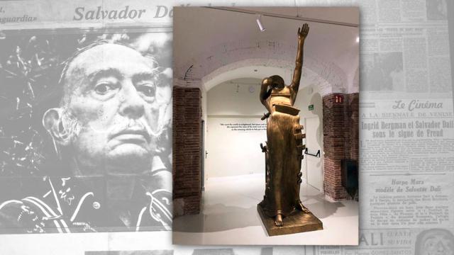 Una de las esculturas de la serie 'Femme en flamme' expuesta en el Moco Museum de Barcelona