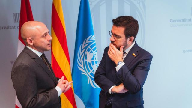 El 'president' de la Generalitat, Pere Aragonés, junto al delegado del Govern en Suiza, Gabriel Boichat