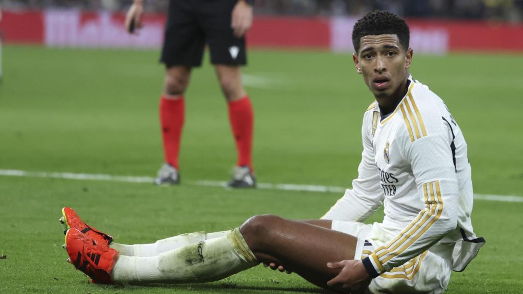 Jude Bellingham, sobre la gespa del Santiago Bernabéu en el Madrid-Villarreal