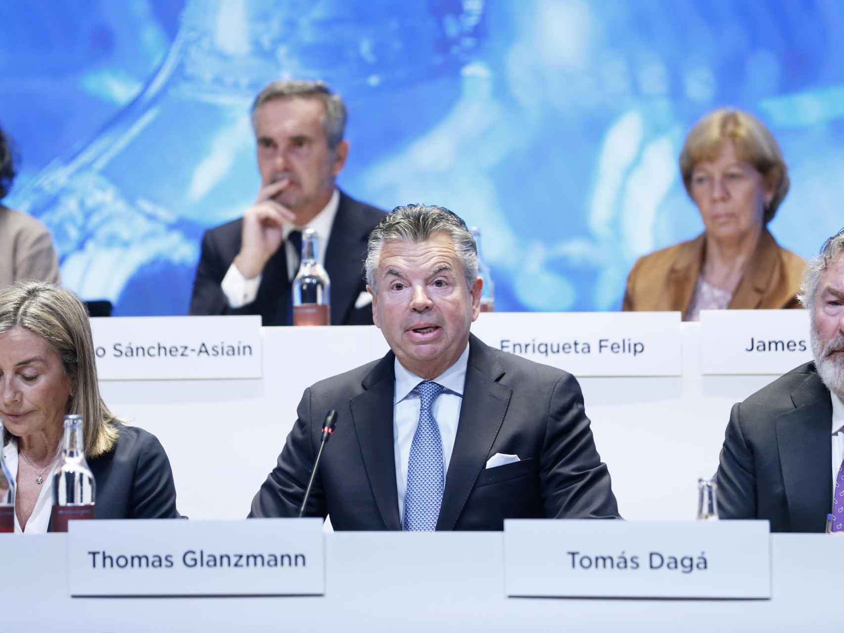Tomás Dagà, consejero de Grifols desde 2000 (dcha.), junto al presidente de la compañía, Thomas Glanzmann / EP