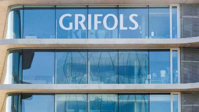 Imagen de la sede de la multinacional Grífols, que ayer se derrumbó en bolsa