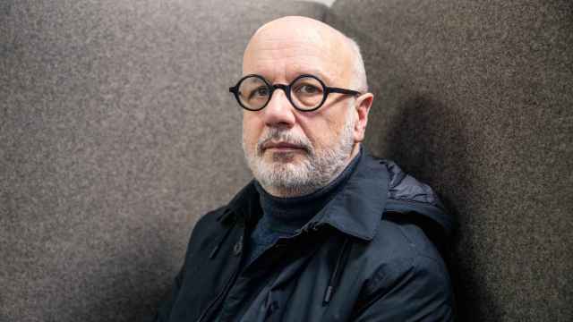 Rodrigo Fresán autor de la novela El estilo de los elementos