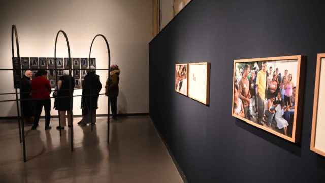 Exposición 'Observació dels forats negres' en la Roca Umbert