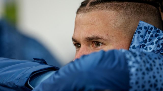 Kalvin Phillips observa desde el banquillo el Newcastle-Manchester City