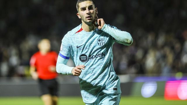 Ferran Torres celebra el empate del Barça contra el Unionistas en Copa del Rey