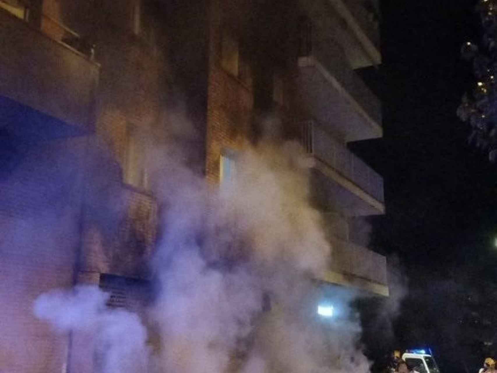 Imagen de uno de los incendios de esta madrugada en Girona / EP