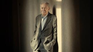 Eduardo Mendoza