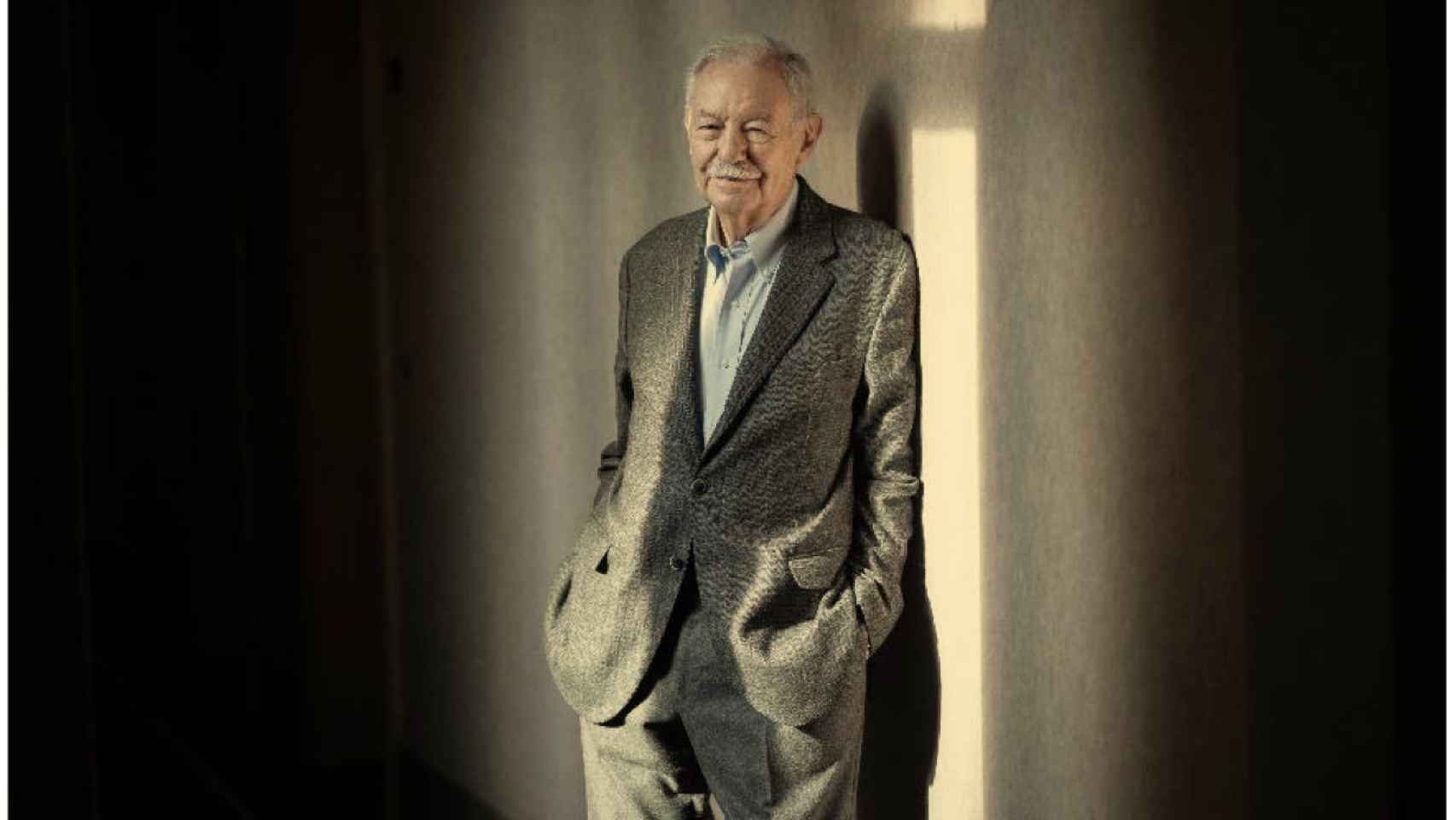 Eduardo Mendoza