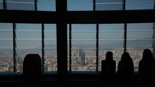 El interior de la torre Glòries de Barcelona, donde se modera el contenido de Facebook