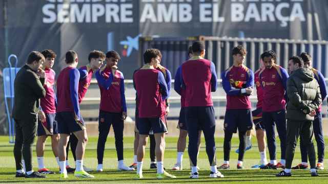 El FC Barcelona, durante una sesión de entrenamiento en la Ciutat Esportiva