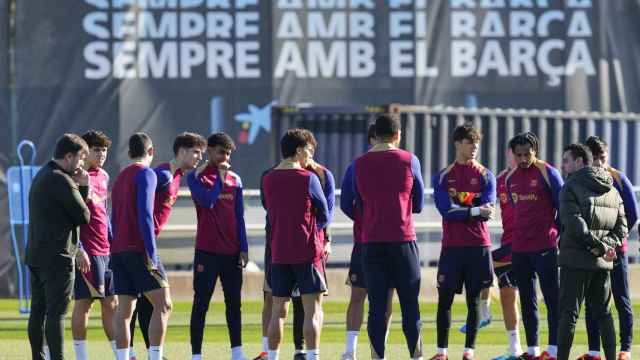El FC Barcelona, durante una sesión de entrenamiento en la Ciutat Esportiva