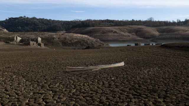 El pantano de Sau, casi vacío por la sequía