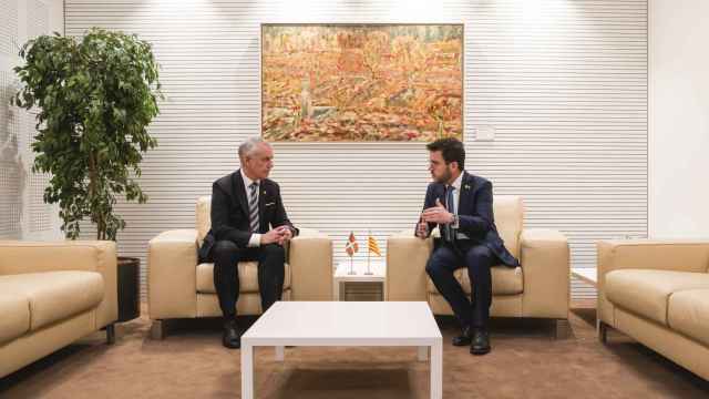 El lehendakari Iñigo Urkullu y el presidente de la Generalitat, Pere Aragonès, durante su reunión en Bruselas