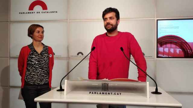 La exportavoz de ERC, Anna Caula, y el diputado Ruben Wagensberg