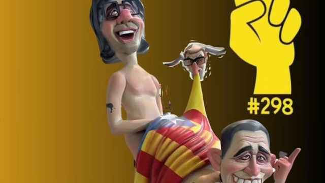 La representación fallera con Puigdemont y Sánchez teniendo sexo