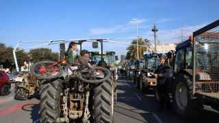 Protesta de agricultores en la Diagonal de Barcelona