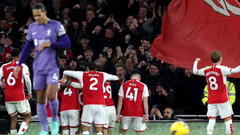 L'Arsenal de Mikel Arteta celebra una victòria contra el Liverpool
