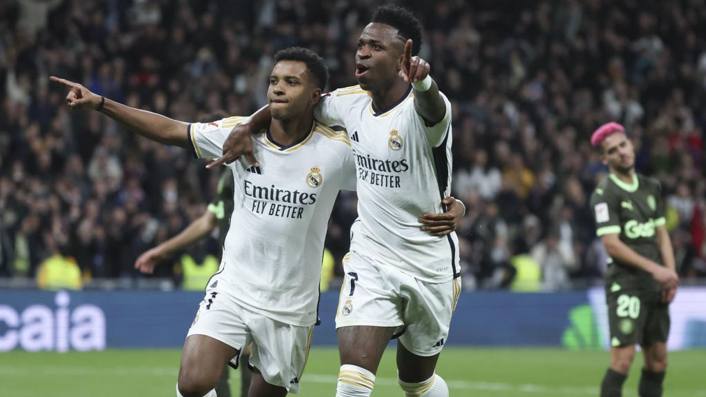 Rodrygo Goes y Vinicius Jr festejan la goleada contra el Girona