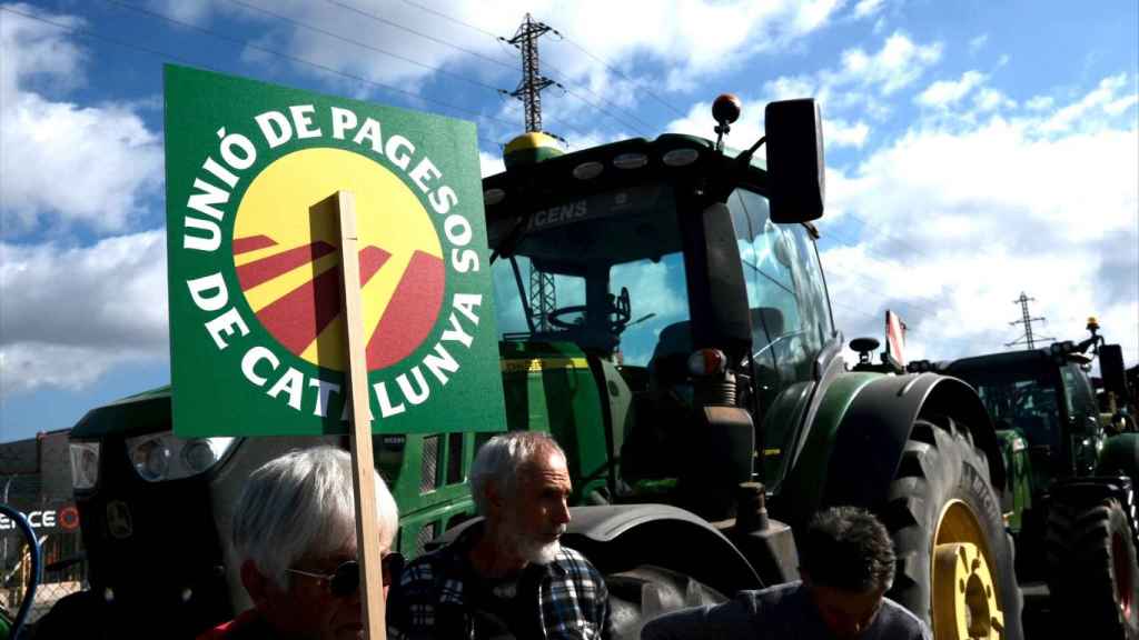 El sindicato Unió de Pagesos, presente en la huelga de agricultores en Mercabarna, a 13 de febrero del 2024