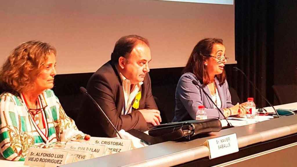 Xavier Saballs (c), aún jefe de Recursos Humanos del ICS