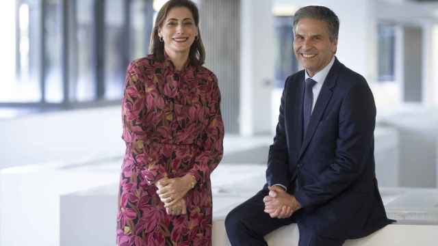 María Luisa Martínez Gistau, directora de Comunicación de Caixabank, y Jordi Romañach, director de Comunicación de El Corte Inglés en Cataluña y Baleares
