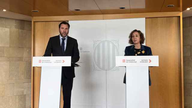 El ministro Puente junto a la consejera Capella