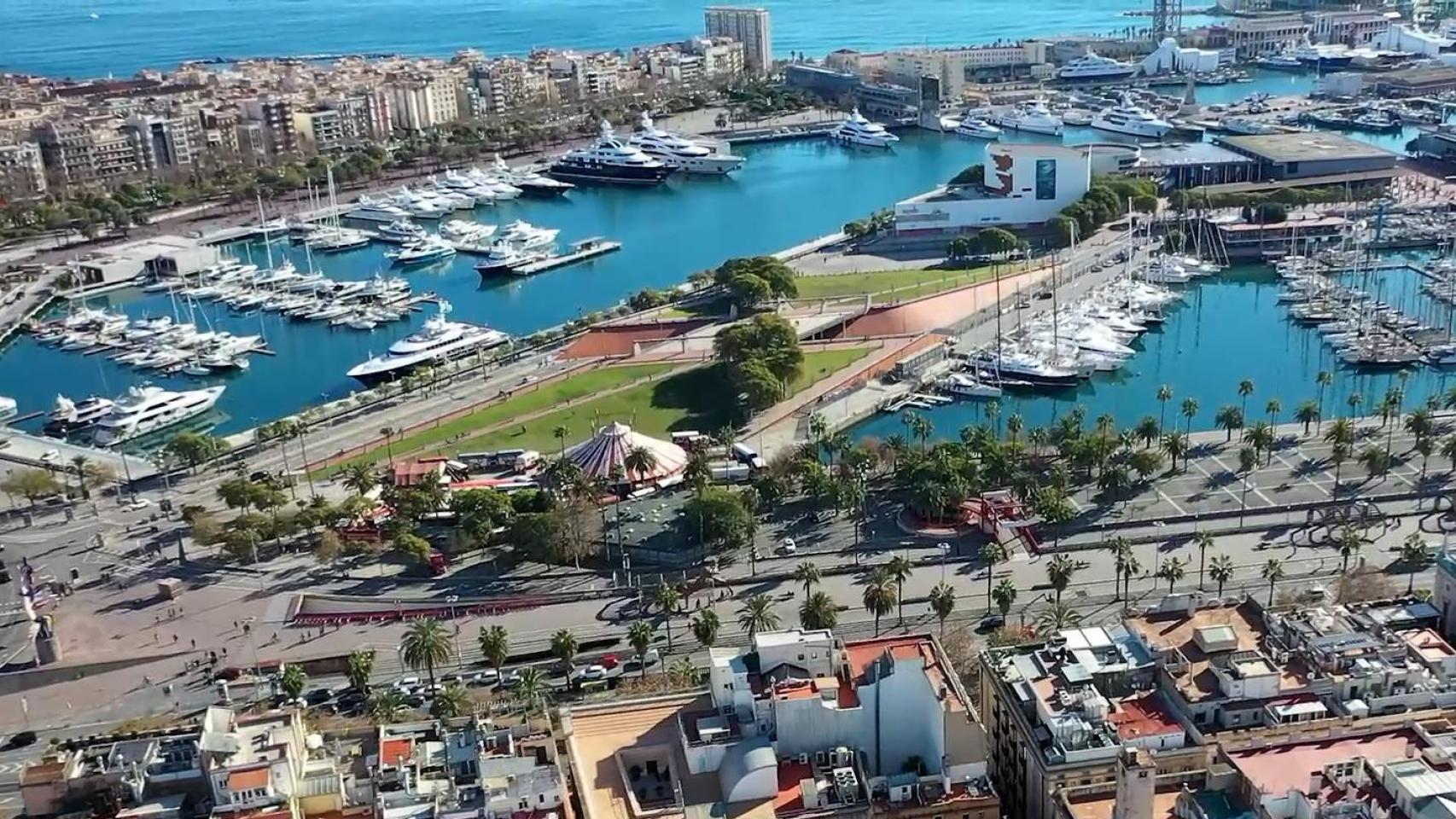 Vista aérea del Moll Drassanes y el Port Vell de Barcelona