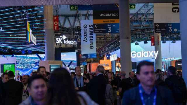 Bruselas hace suya la agenda de las 'telecos' en el Mobile World Congress