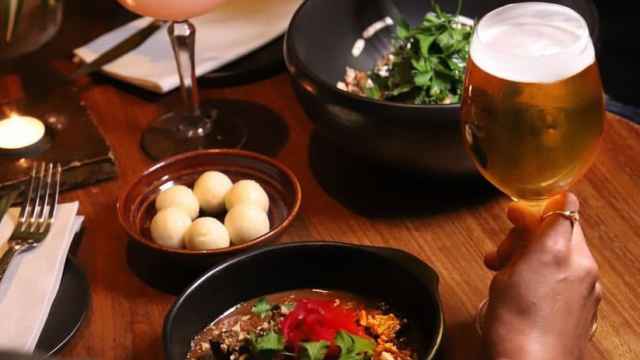 Una mesa del Chaka Khan