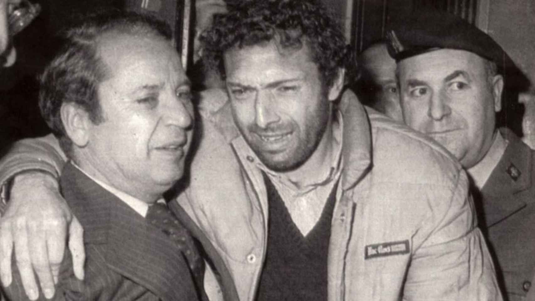 Núñez y Quini, tras ser liberado