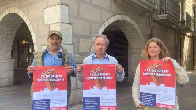 Eduard de Ribot, portavoz y abogado de Sos Costa Brava, en un acto