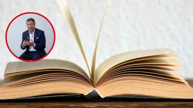 Fotomontaje de un libro y el chef Joan Roca