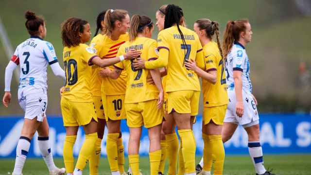 Las jugadoras del Barça Femenino celebran uno de los goles contra la Real Sociedad
