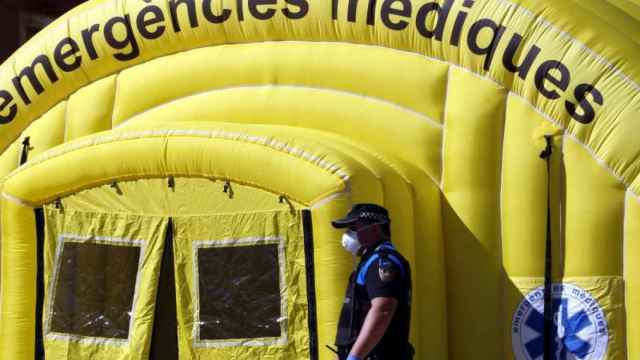Imagen de una carpa de respuesta de emergencias del SEM de Cataluña