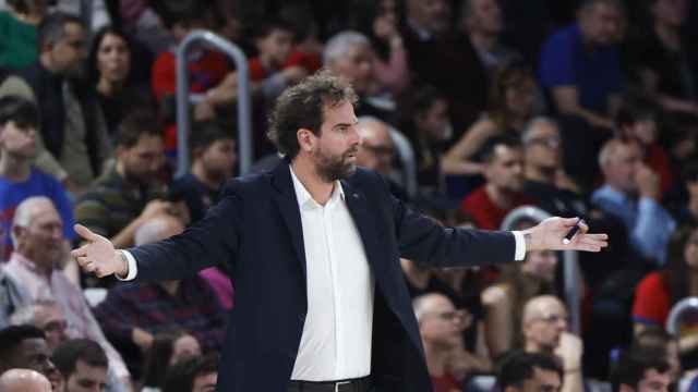 Roger Grimau, desesperado, ante el Río Breogán