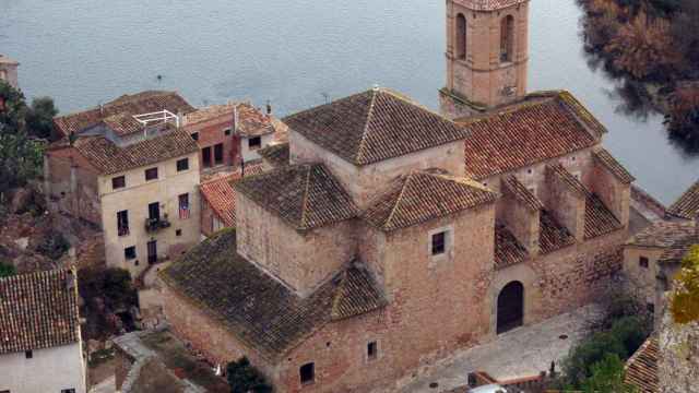 Iglesia de Miravet