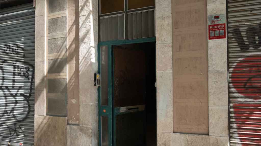 El bloque denunciado por los vecinos y comerciantes