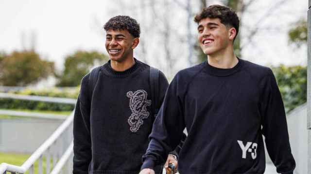 Lamine Yamal y Pau Cubarsí, en la concentración de la selección española