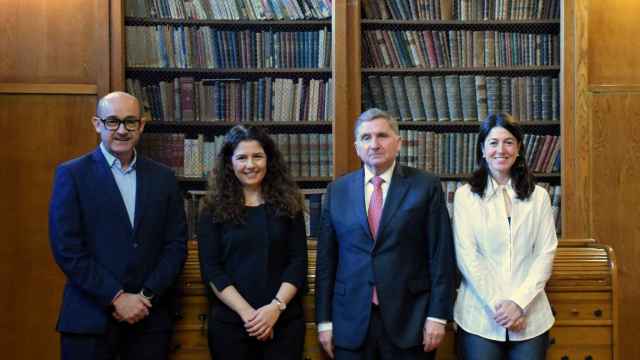 Representantes de Foment del Treball y Level acuerdan su colaboración en un progrma de empoderamiento de mujeres científicas
