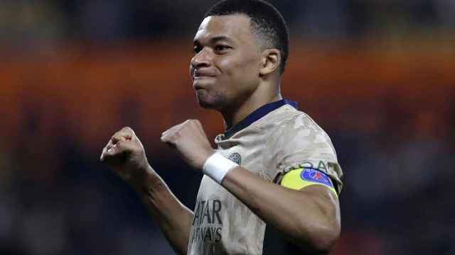 Kylian Mbappé festeja su hat-trick al Montpellier